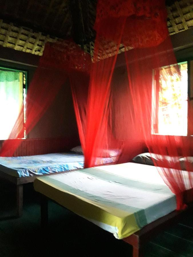 Majestic Puraran Beach Resort Baras  Buitenkant foto